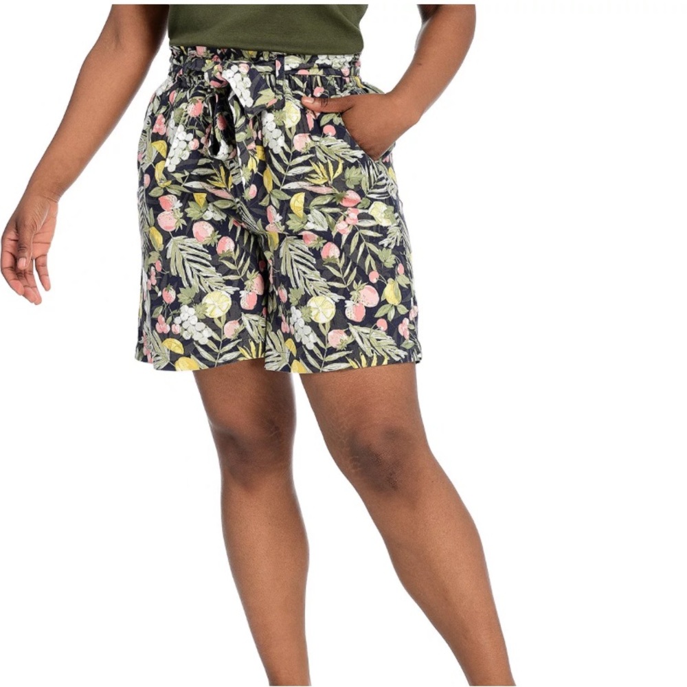 Women’s Christopher & Banks Floral Belted Waist Tropical Shorts